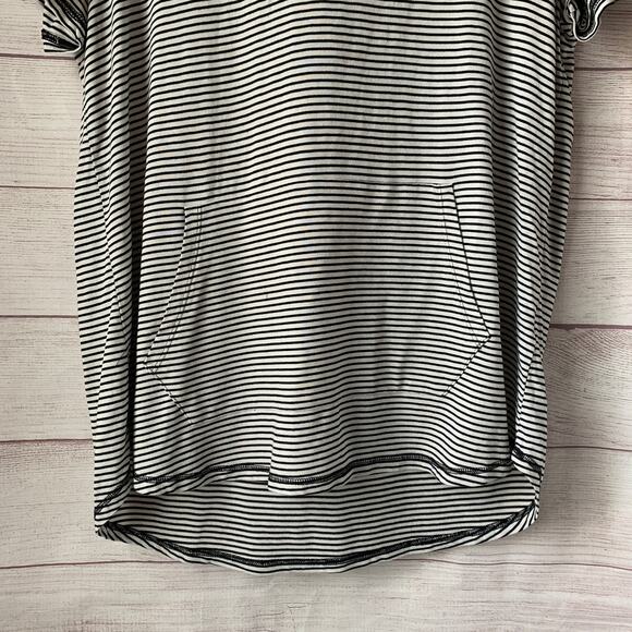 Sunday Black and White Striped Hoodie Short Sleeve Shirt Kangaroo Pocket Size L - Picture 3 of 16